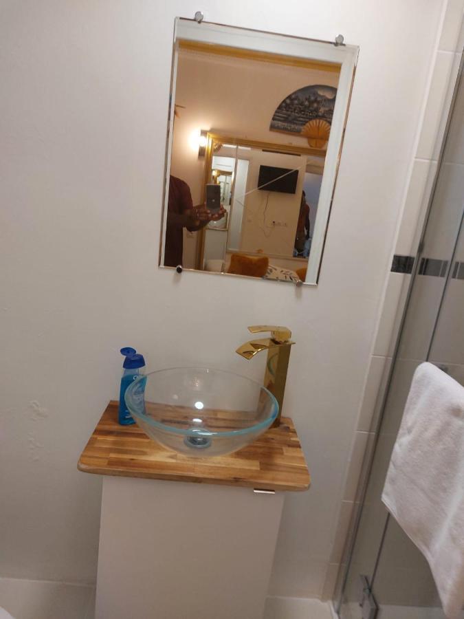 Happy Land Holliday Residential Ξενοδοχείο Épinay-sur-Seine Εξωτερικό φωτογραφία